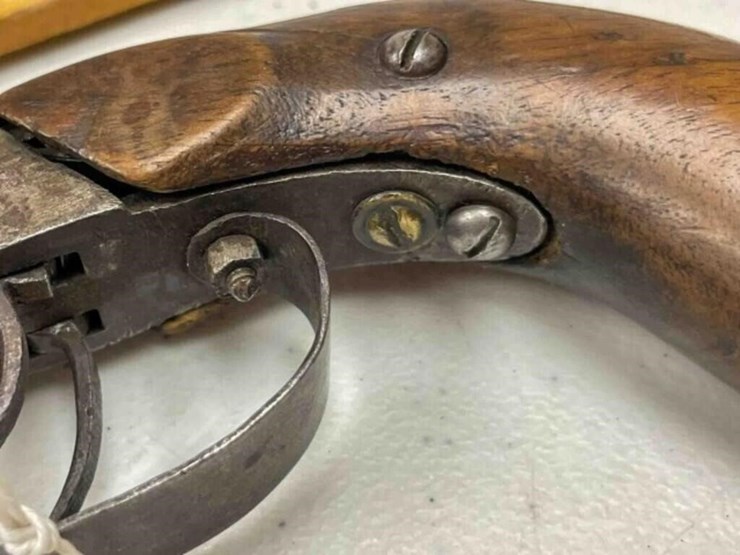 vintage-pistol-image-7