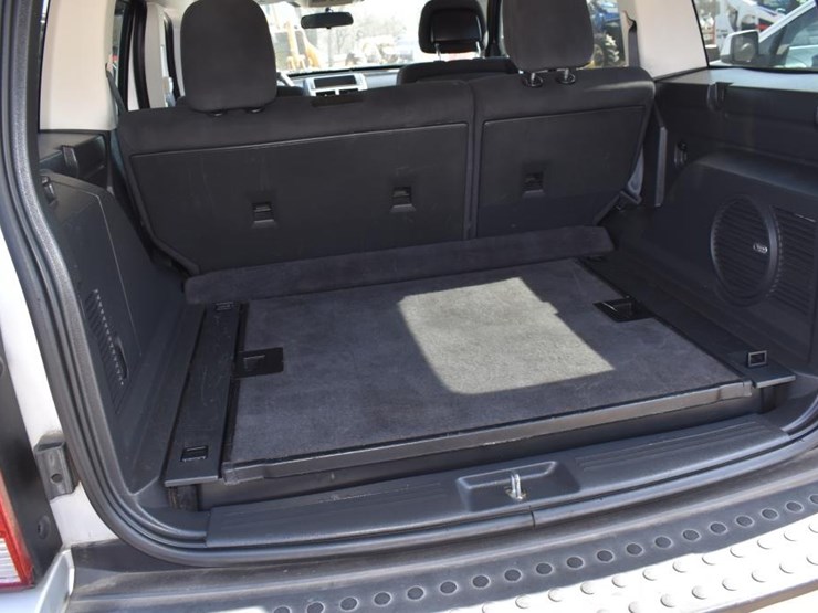 2011-dodge-nitro-image-12