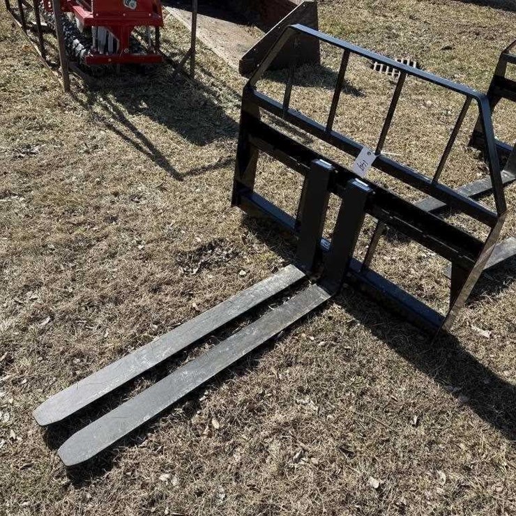 New Kivel 48" Universal Attach Pallet Forks