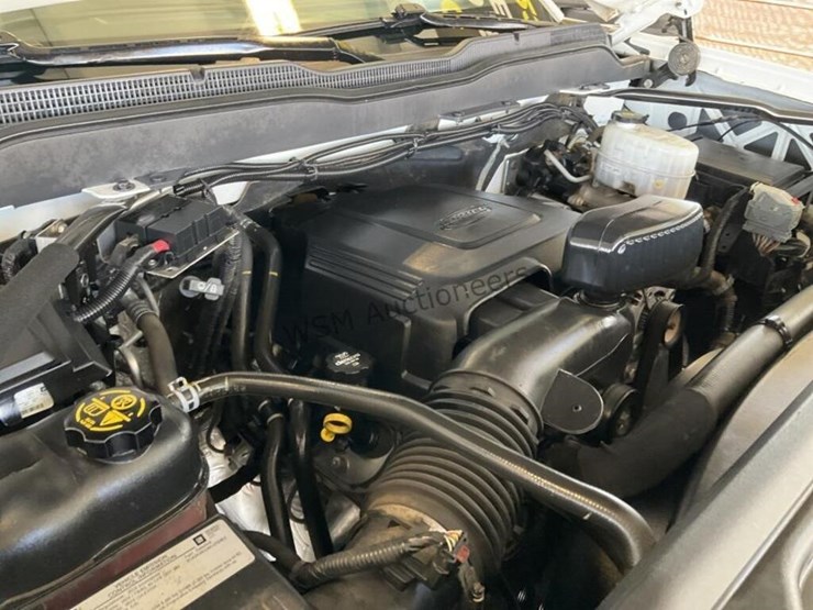 2019-chevrolet-silverado-2500hd-image-12