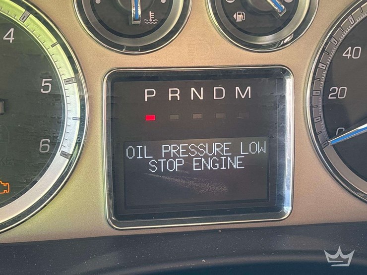 2011-cadillac-escalade-image-20