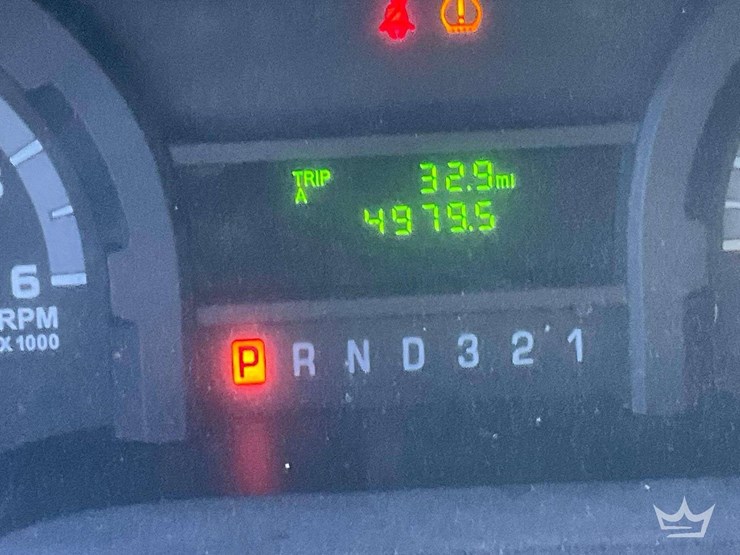 2012-ford-e350-image-13