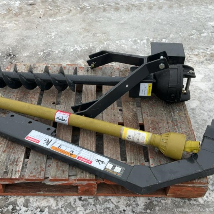 #972 • Unused WOLVERINE ZW-ZKJ-01 TRACTOR DRILLING MACHINE*