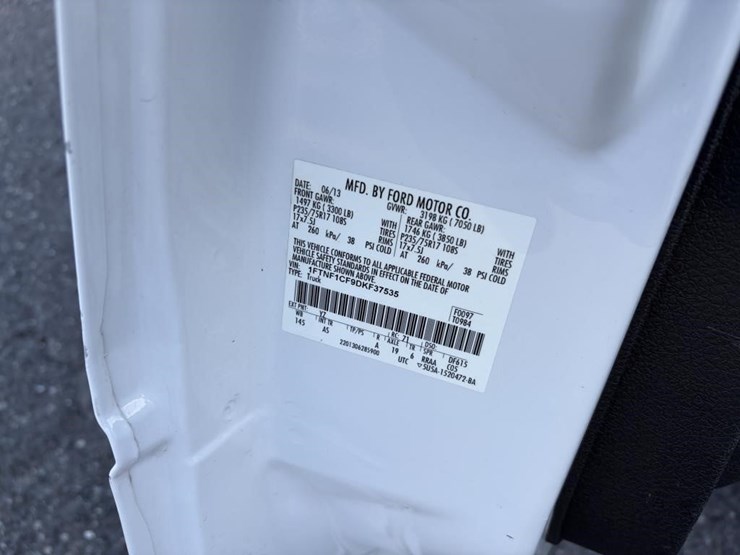 2013-ford-f150-image-28