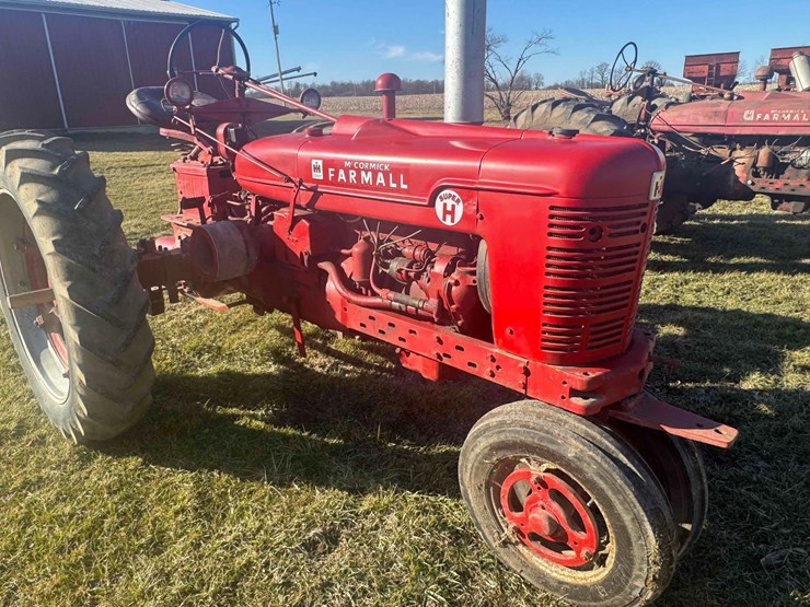 1949-farmall-super-h-image-10