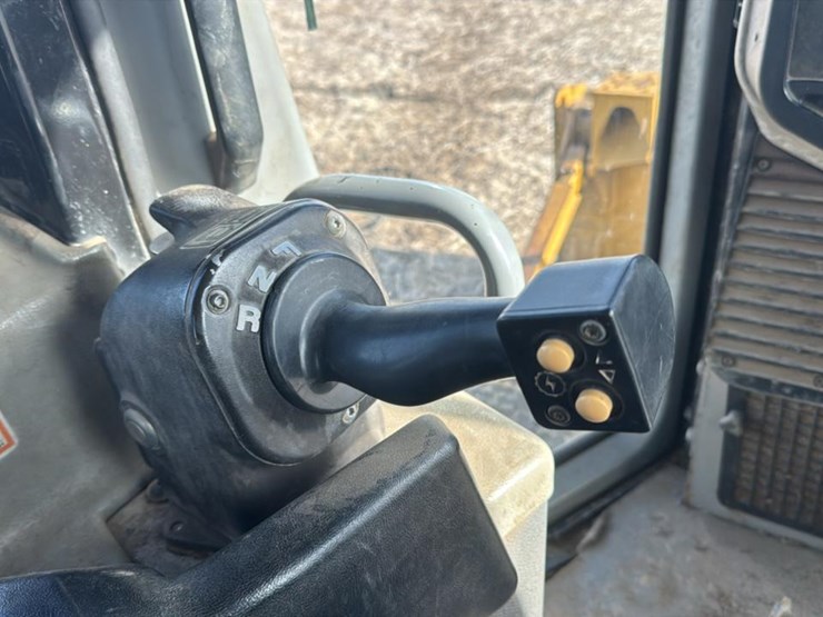 2002-caterpillar-d6r-xw-image-48