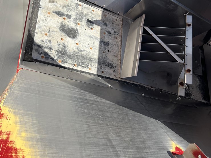 2015-case-ih-titan-3530-image-59