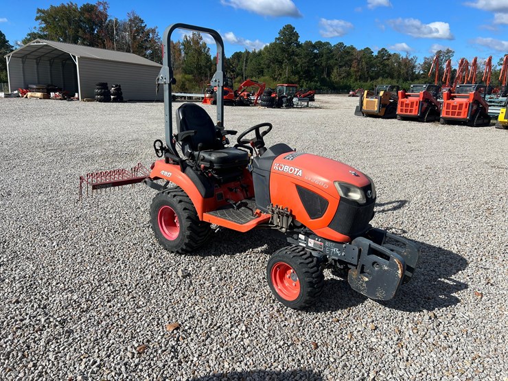 2017-white-251-image-6