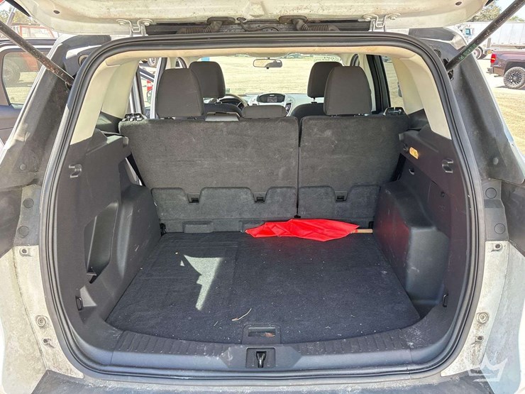 2014-ford-escape-image-19