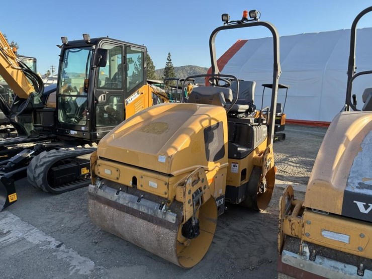 2018-volvo-dd25b-image-1