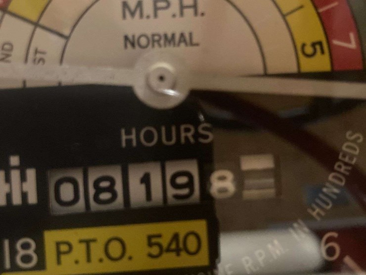 1961-farmall-560-image-15