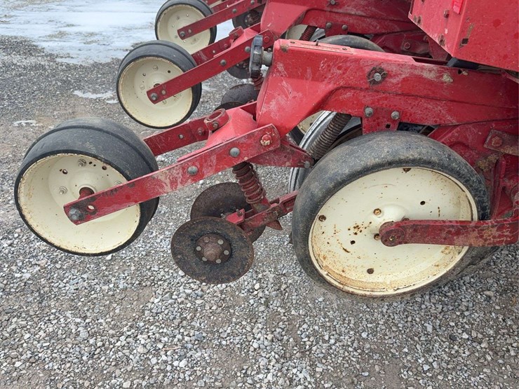 international-800-image-12