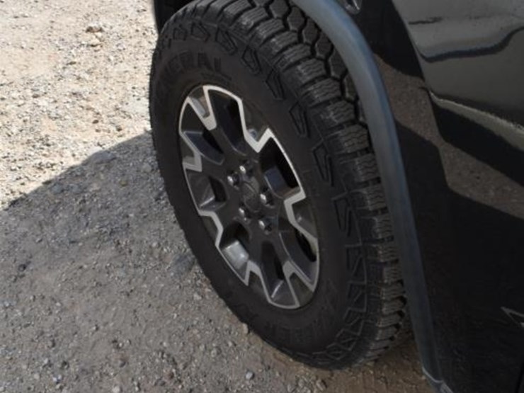 2012-jeep-grand-cherokee-image-10