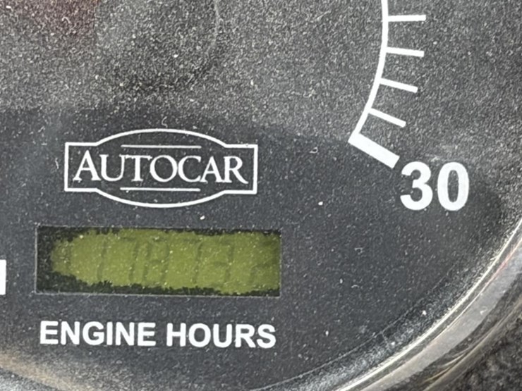 2010-autocar-xpeditor-image-16