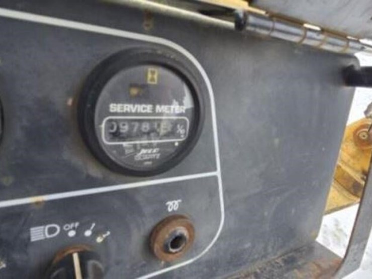 1998-komatsu-d21a-image-11