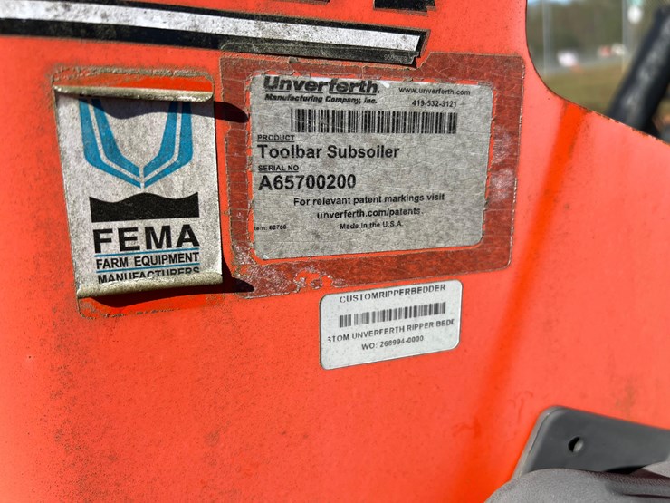 2021-white-251-image-13