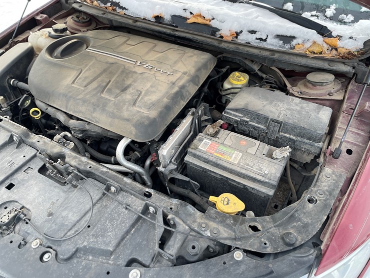 #1524-•-2016-chrysler-200-(has-mn-title)-image-10