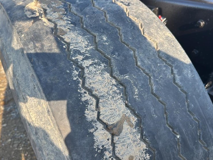 #119-•-2018-kenworth-log-truck-image-25