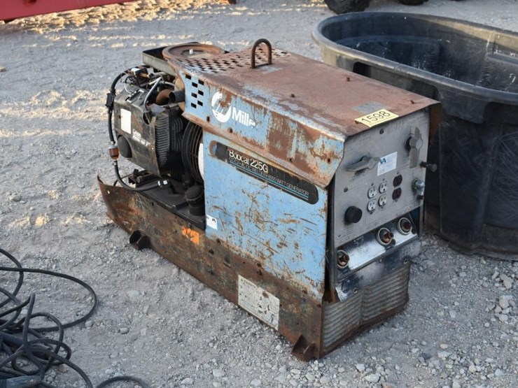 miller-bobcat-225g-image-1