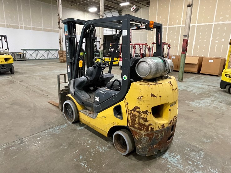 #169-•-2013-komatsu-30-propane-forklift-image-7