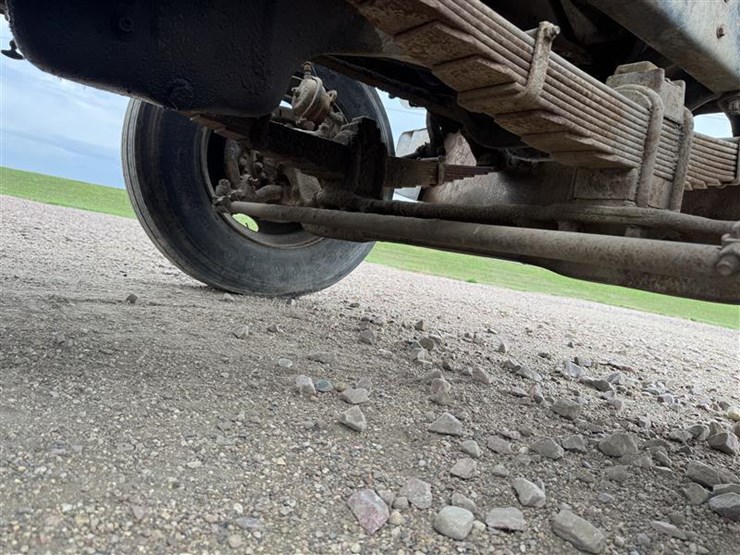 1985-ford-ltl9000-image-36