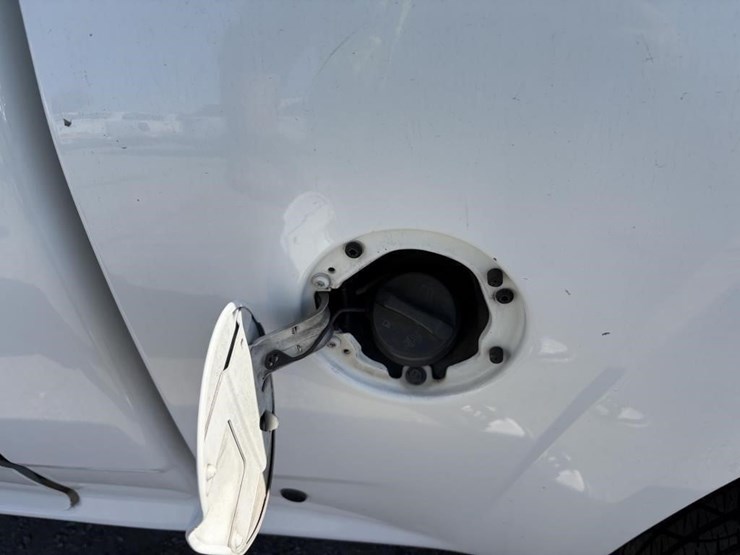 2011-chevrolet-colorado-image-29