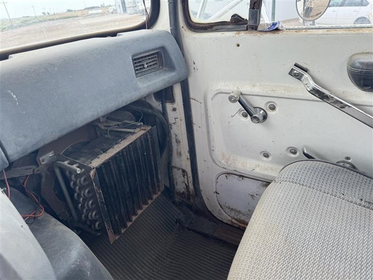 1985-ford-ltl9000-image-45