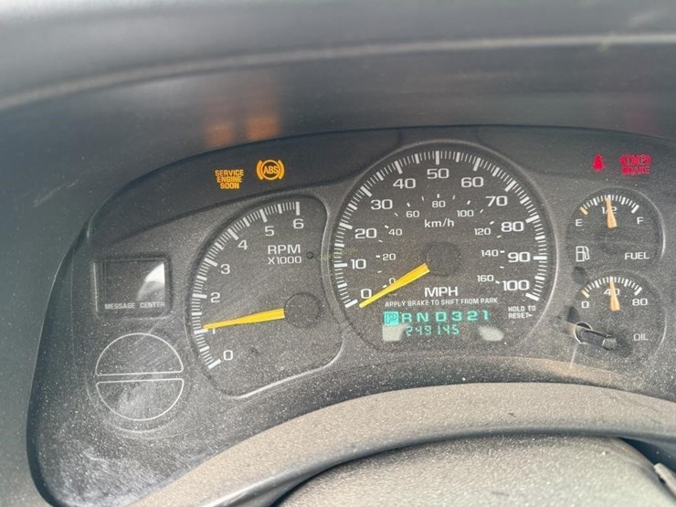 2000-chevrolet-1500-image-13