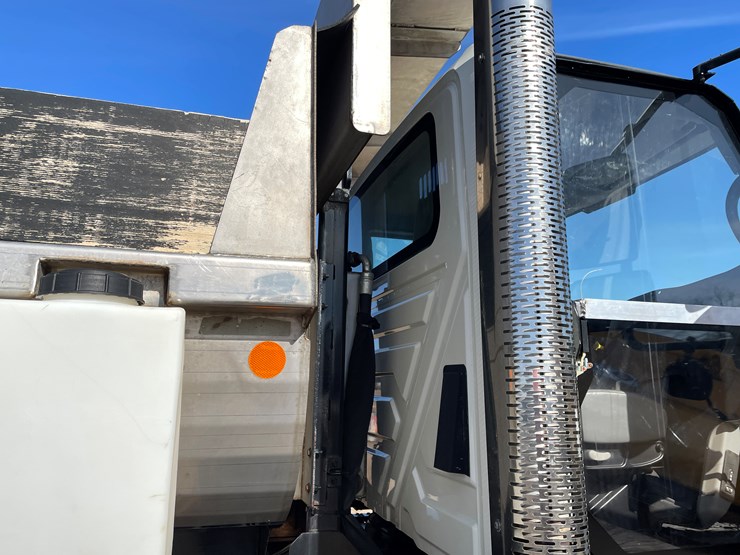 #1016-•-2007-international-plow-truck-(has-mn-title)-image-46