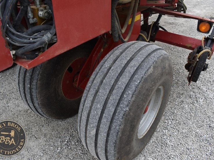 2010-case-ih-1240-image-20