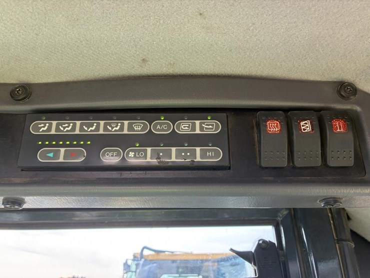 2004-komatsu-w200pt-wheel-loader-image-27