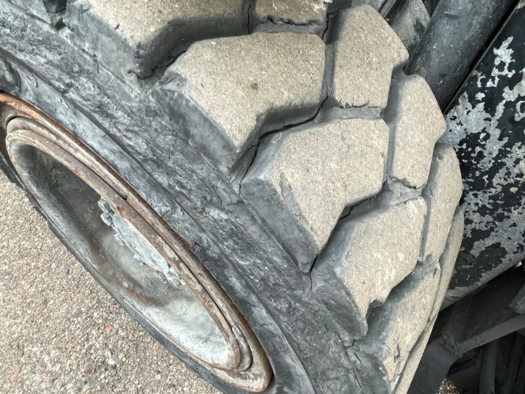 #4214-•-2008-hyster-fortis-60-lp-forklift-image-22