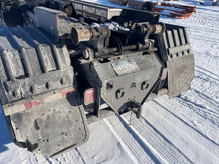 #1459-•-2008-peterbilt-pb335-hook-truck-(has-mn-title)-image-18