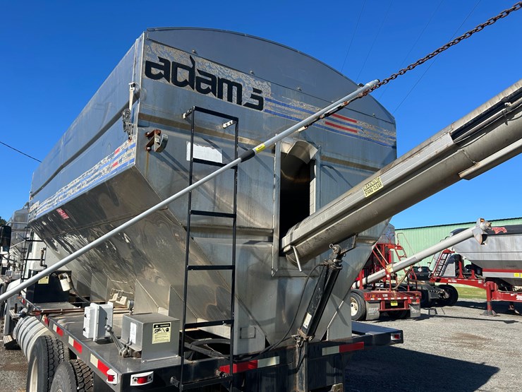 2012-mack-tender-truck-w/adams-rear-discharge-bed-auger-image-33