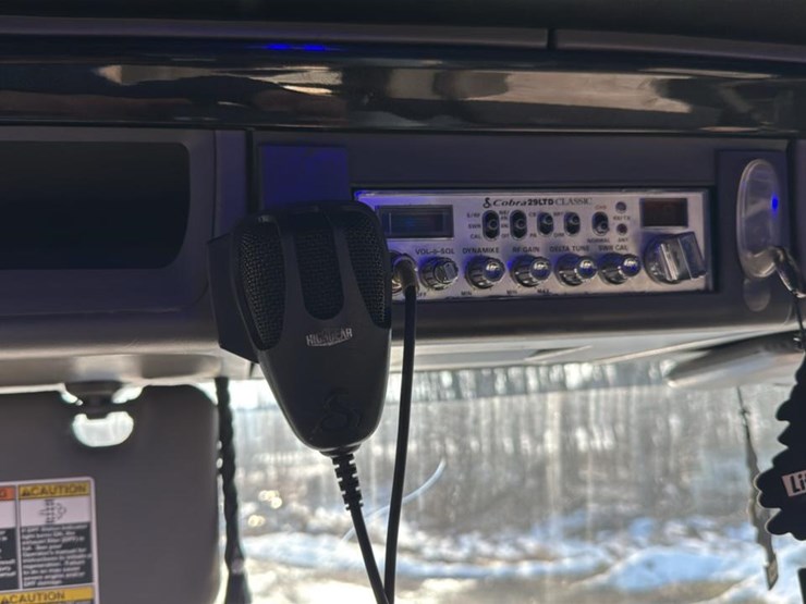 #119-•-2018-kenworth-log-truck-image-59