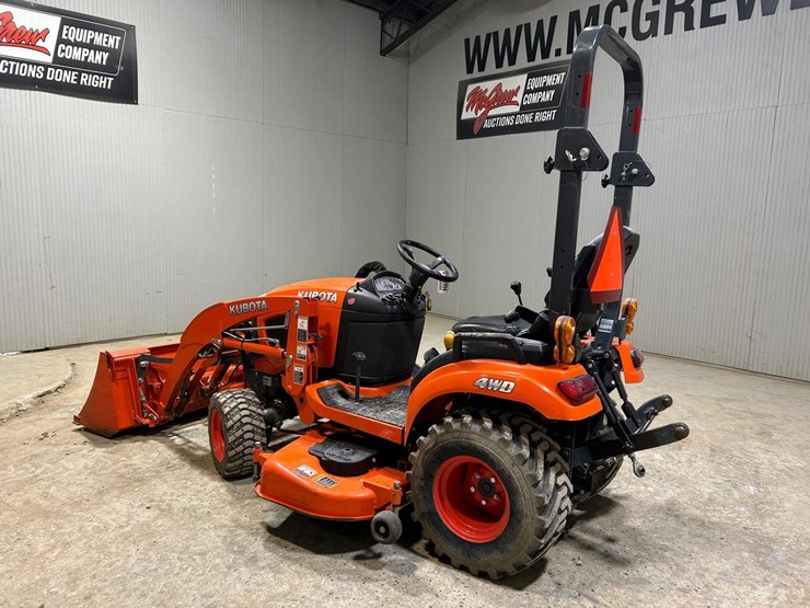 2019-kubota-bx2380-image-4