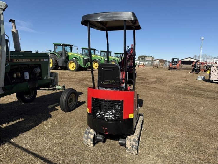 new-miva-va13-mini-excavator-image-3