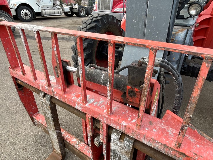 #129-•-2018-skyjack-sj843-telehandler-image-10