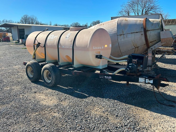 adams-nurse-trailer-tank-image-8