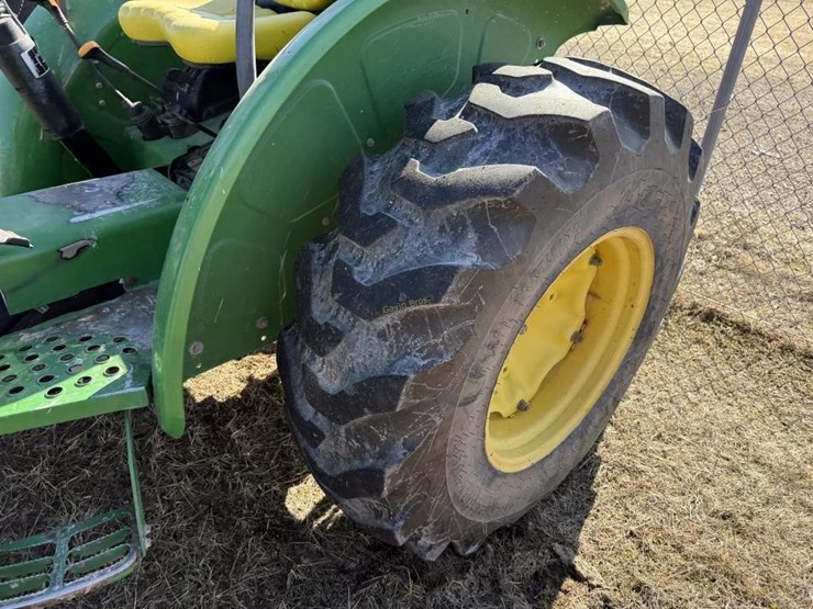 john-deere-5325-image-5