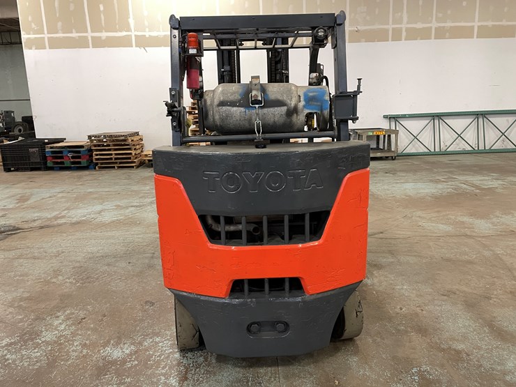 #177-•-2016-toyota-propane-forklift-image-6