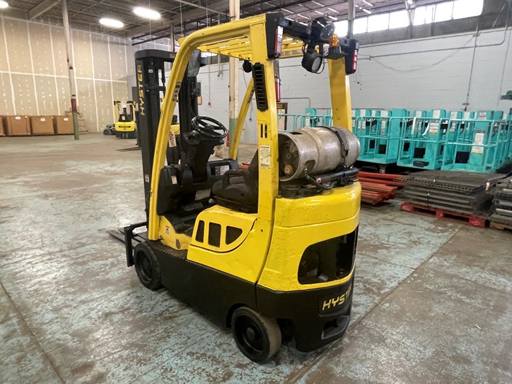 #174-•-2006-hyster-s30-propane-forklift-image-7