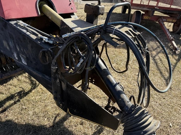 1999-new-holland-590-image-4