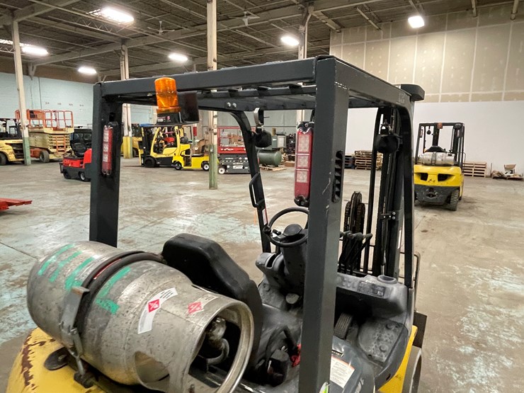 #169-•-2013-komatsu-30-propane-forklift-image-20