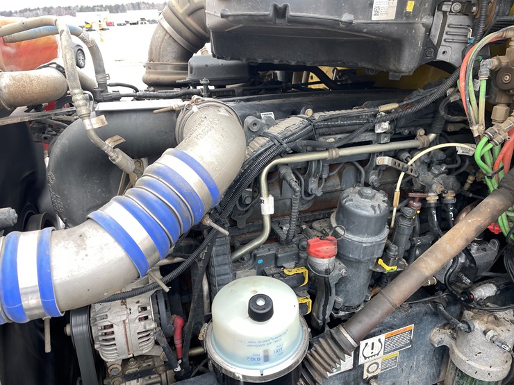 2018-kenworth-t880-image-18