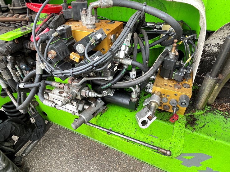 #4222-•-2019-nifty-sd64-4x4x4-telescopic-boom-lift-image-41