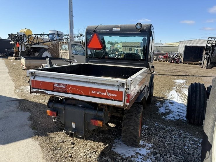 2014-bobcat-toolcat-5600-image-4