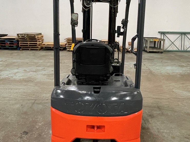 #171-•-2016-toyota-electric-forklift-image-6