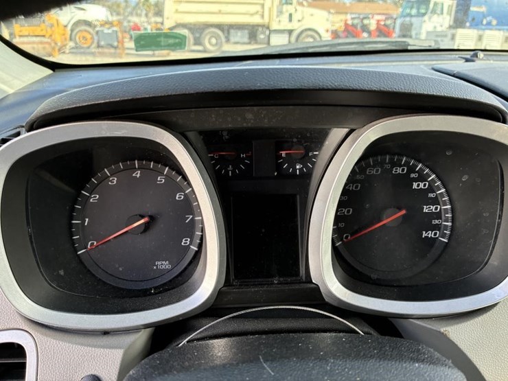 2014-chevrolet-equinox-image-16