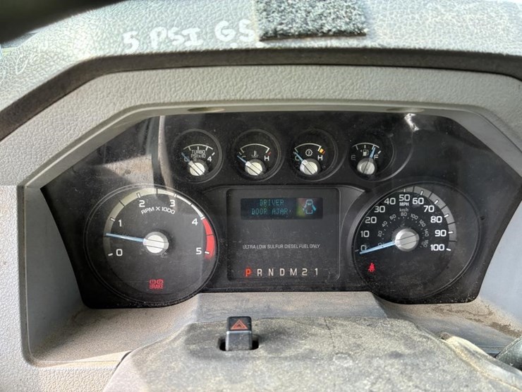 2012-ford-f550-image-14